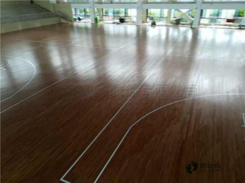 松木篮球体育地板哪里买便宜